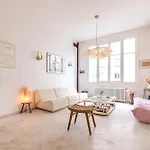 Luxurious Loft In The Heart Of Belleville